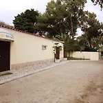 Hotell Inatel 3*